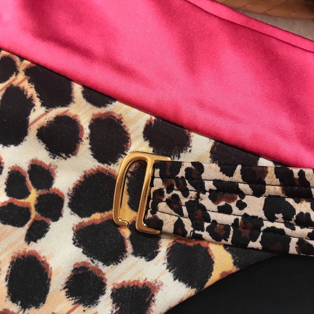BB:Victoria’s Secret bikini top& beach bunny bott - Picture 6 of 15